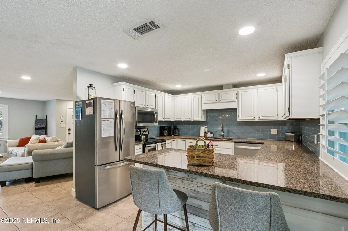 Photo of 409 SEVENTEENTH Street