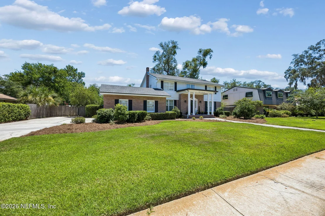 Photo of 2321 EGREMONT Drive