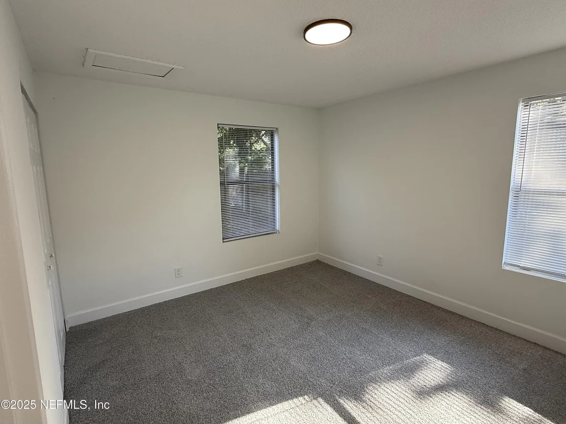 Photo of 6449 BLUEBIRD Road