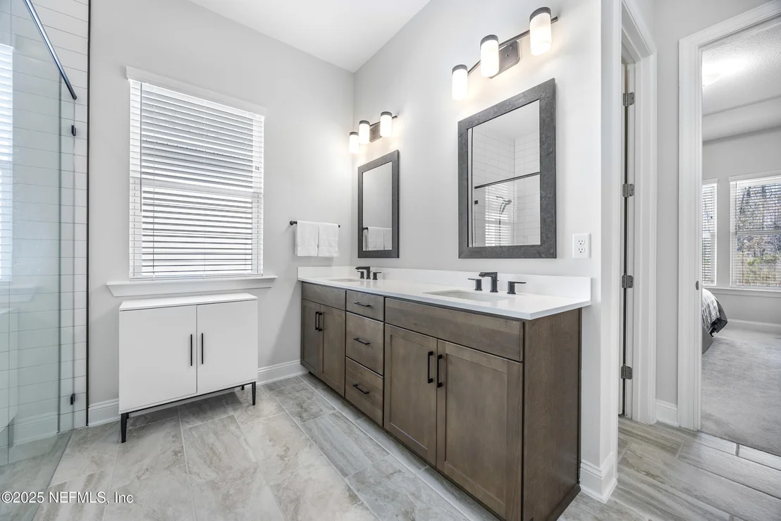 Photo of 9819 FILAMENT Boulevard