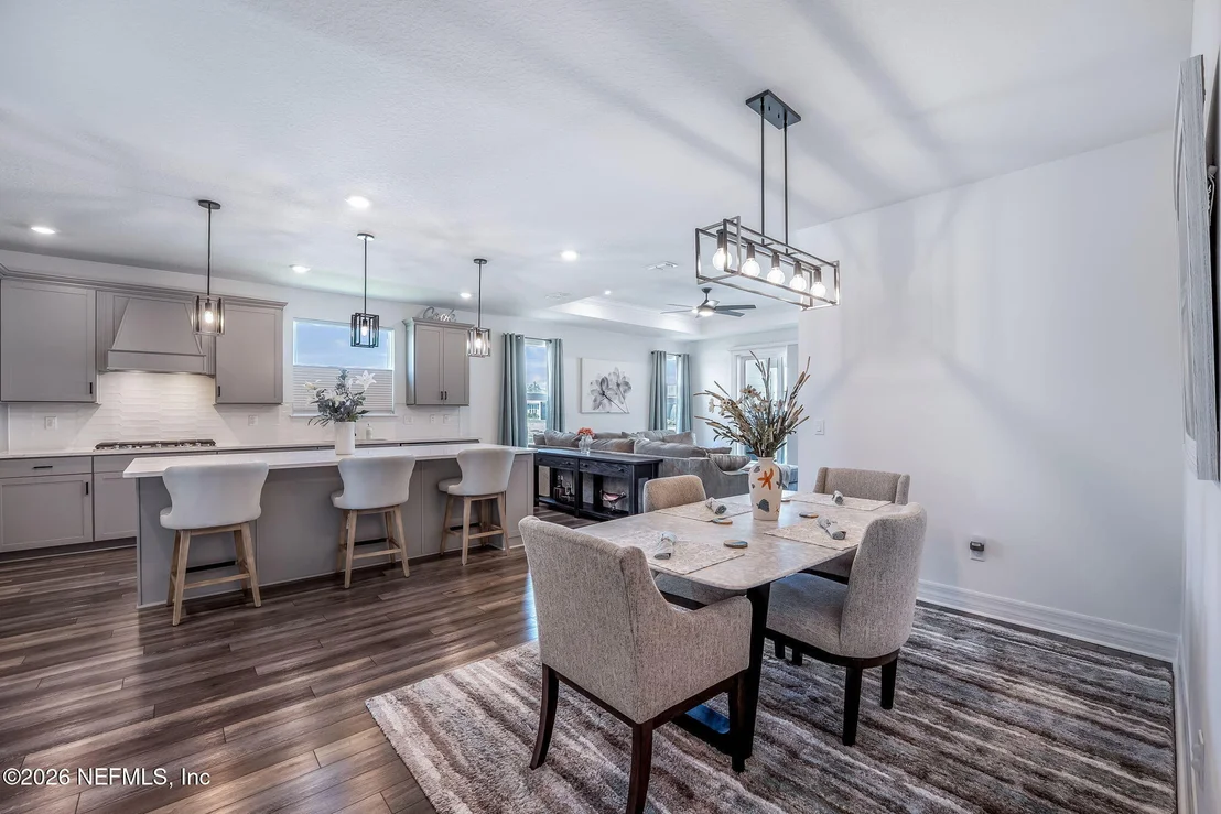 Photo of 212 ETHEREAL Square