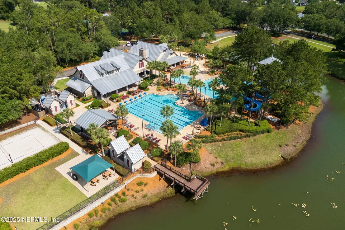 Photo of 812 WARDS CREEK Lane