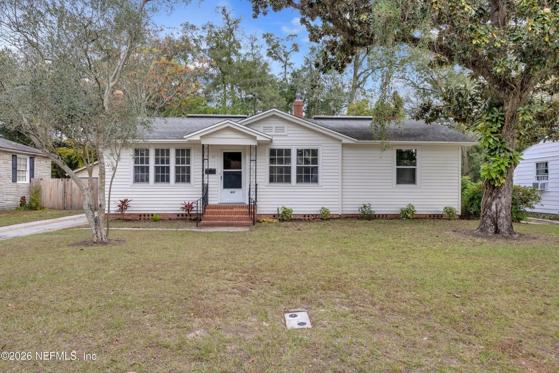 Photo of 1641 CHARON Road
