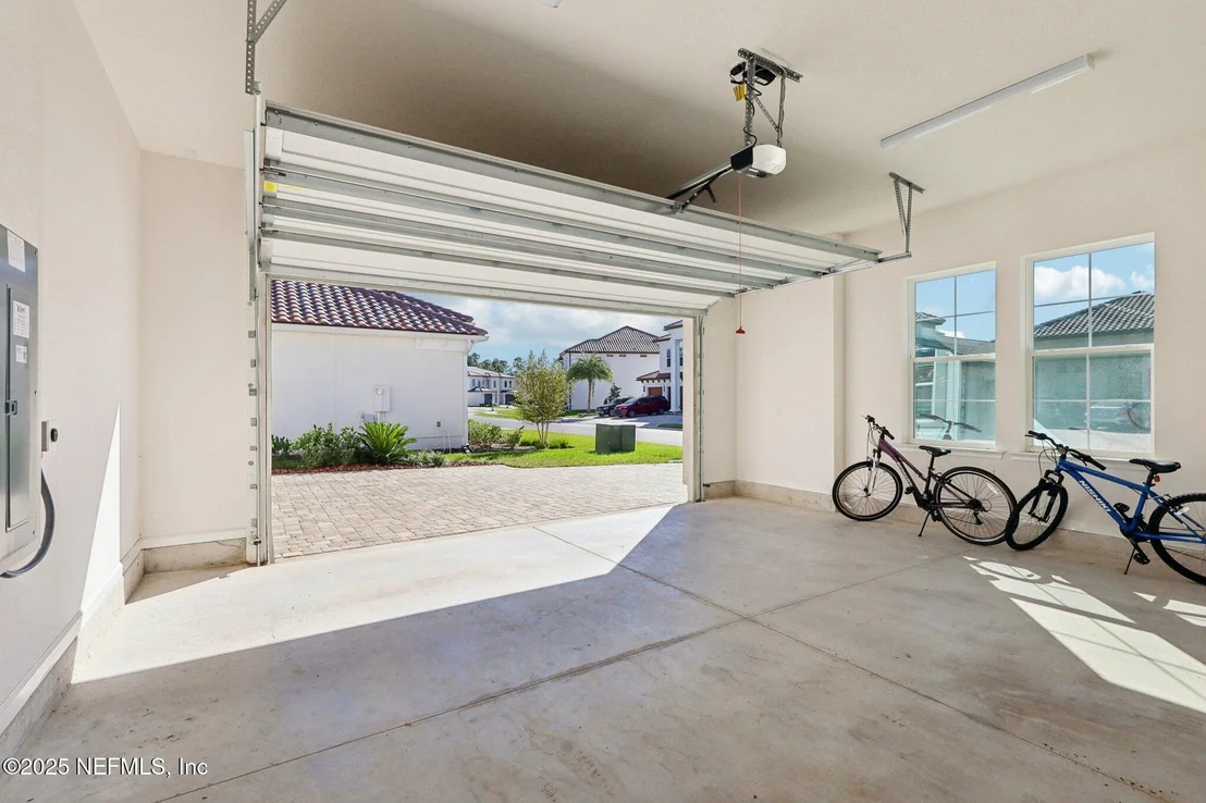 Photo of 3089 SPIRO Circle