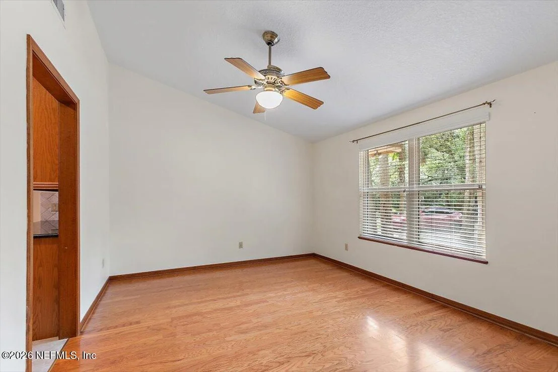 Photo of 1902 N SHERRY Drive N