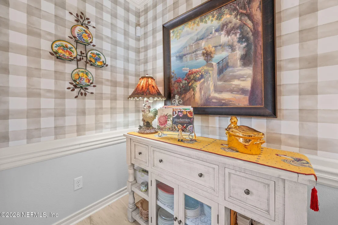 Photo of 216 DEERFIELD GLEN Drive