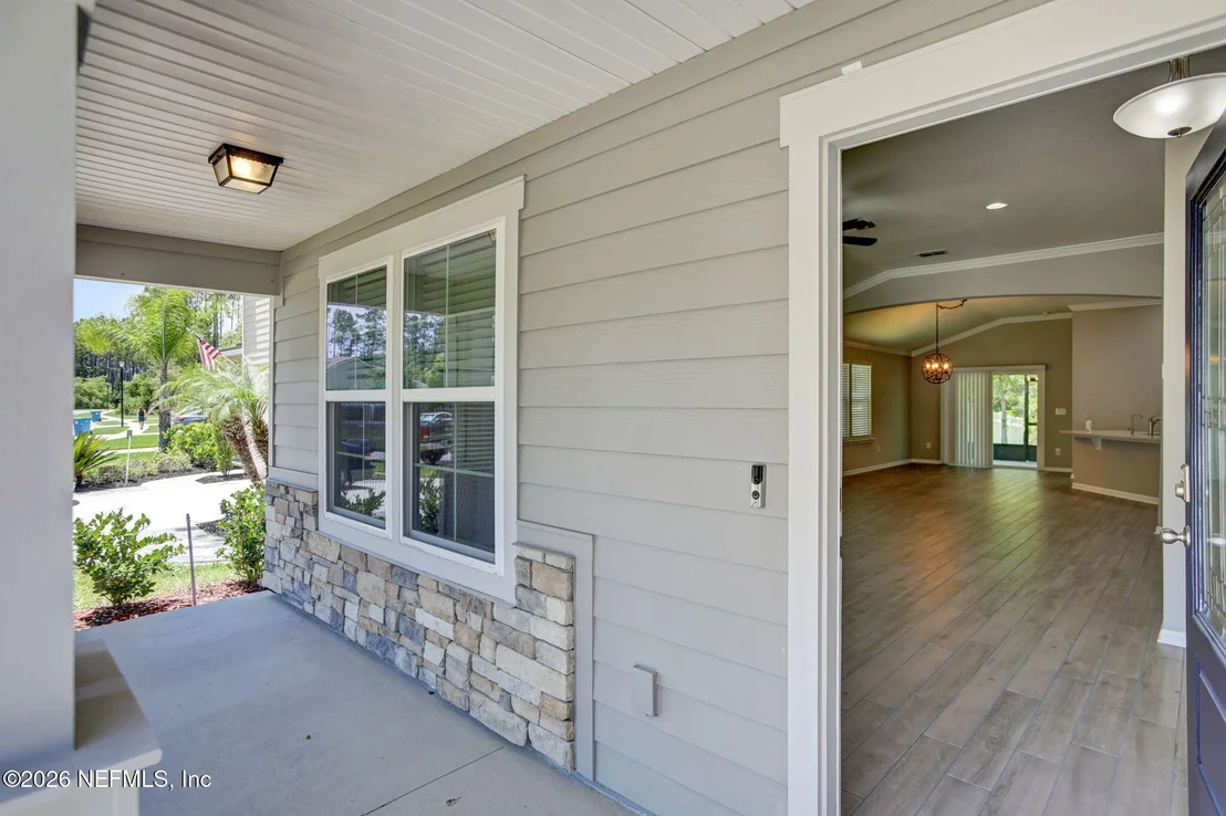 Photo of 388 GLASGOW Drive