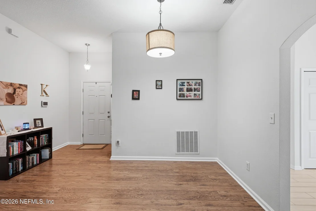 Photo of 9526 BEMBRIDGE MILL Drive