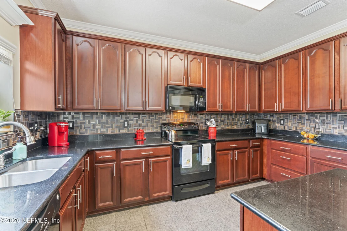 Photo of 425 FORT DRUM Court