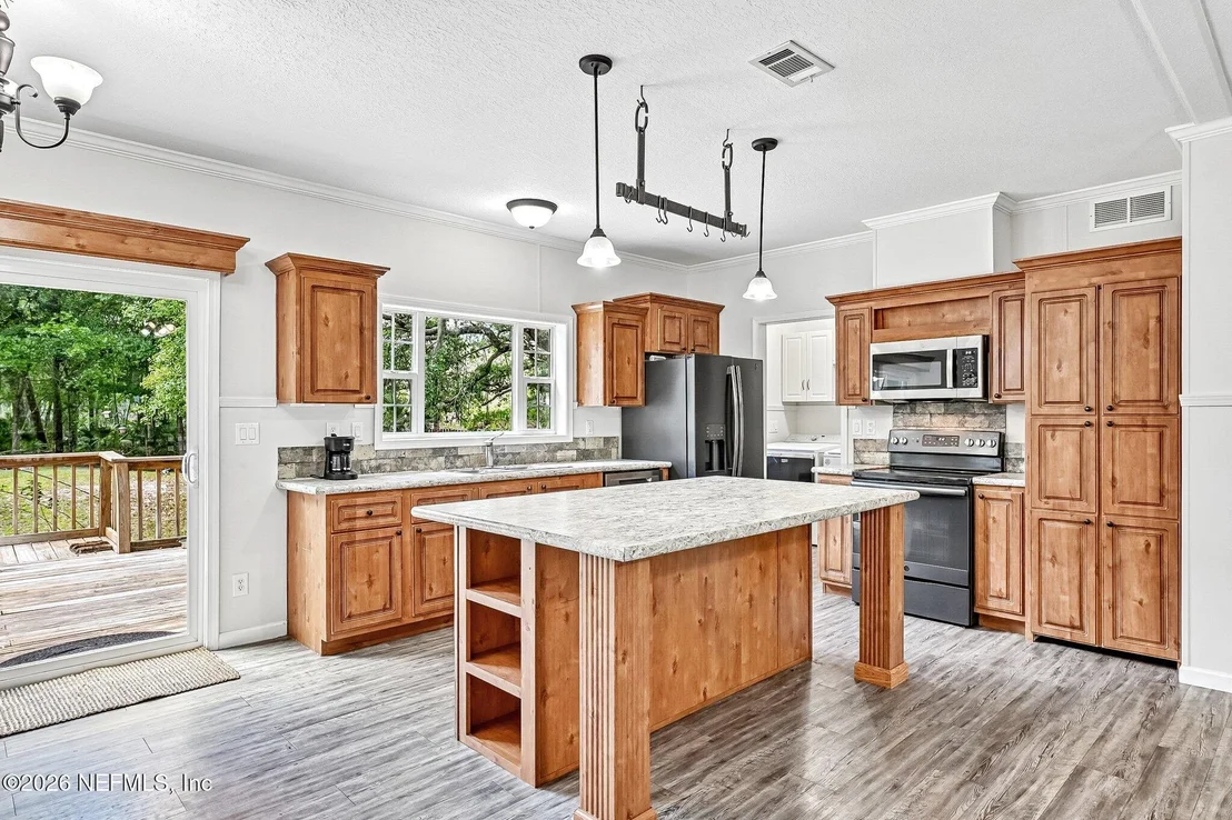 Photo of 7945 COUNTY ROAD 13 N