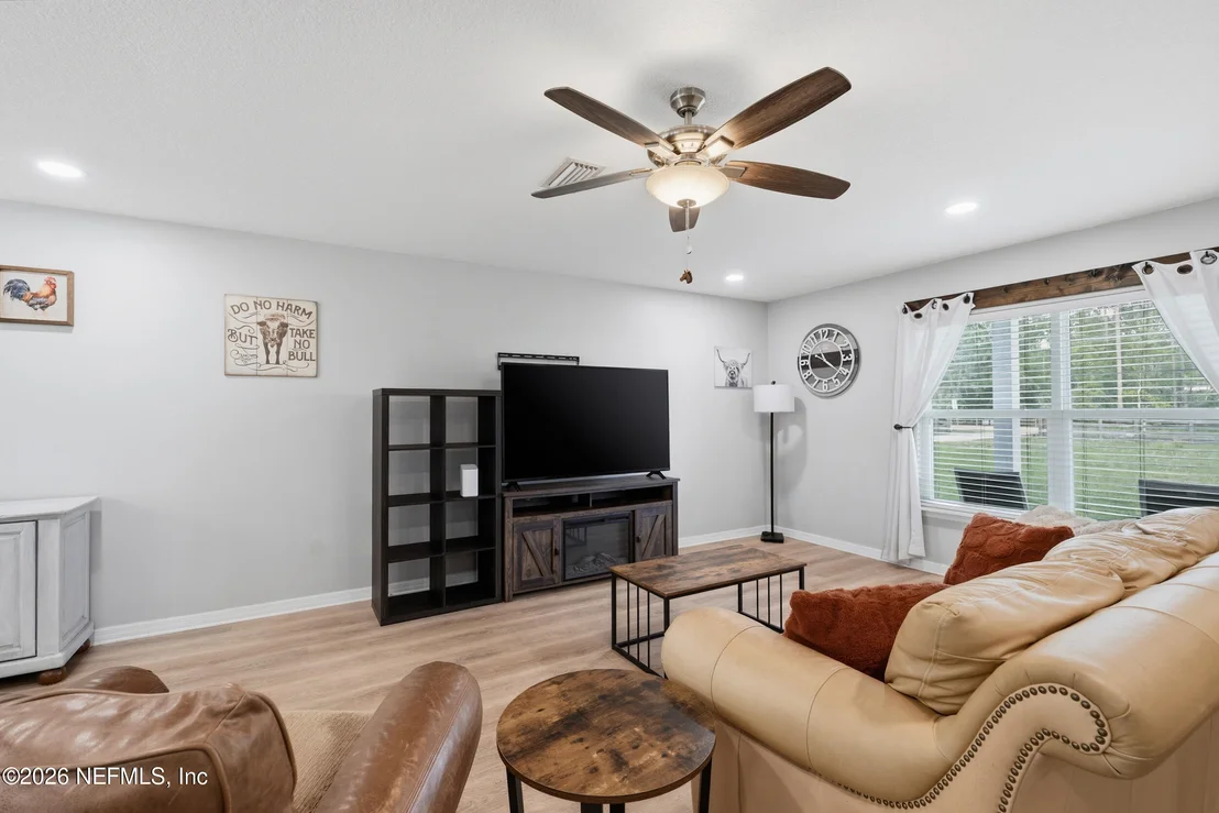Photo of 2471 IRIS Street