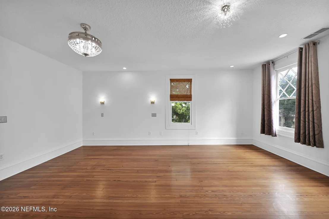 Photo of 3002 RIVERSIDE Avenue