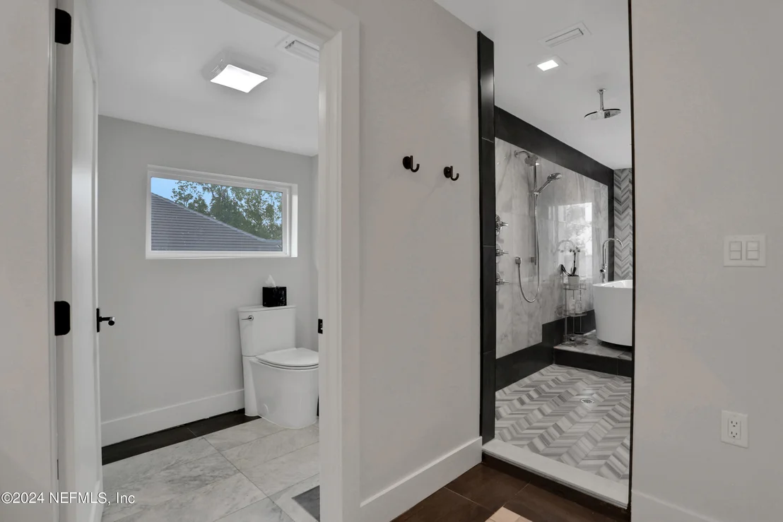 Photo of 3647 WESTOVER Road