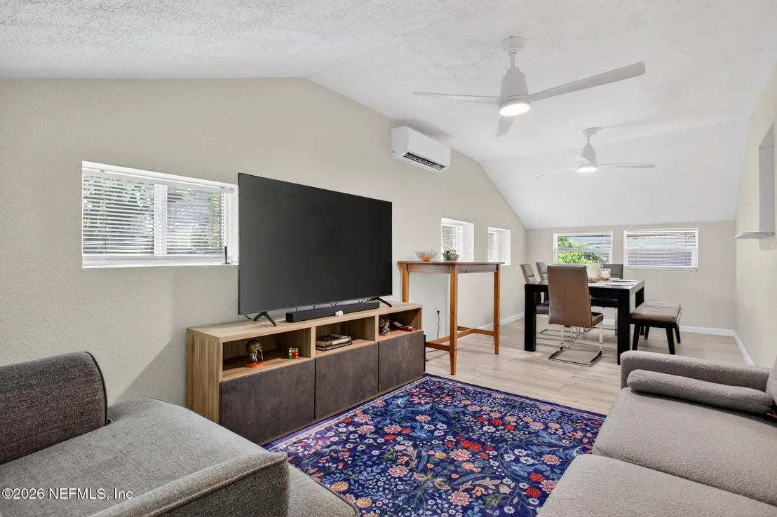 Photo of 4358 LONGFELLOW Street