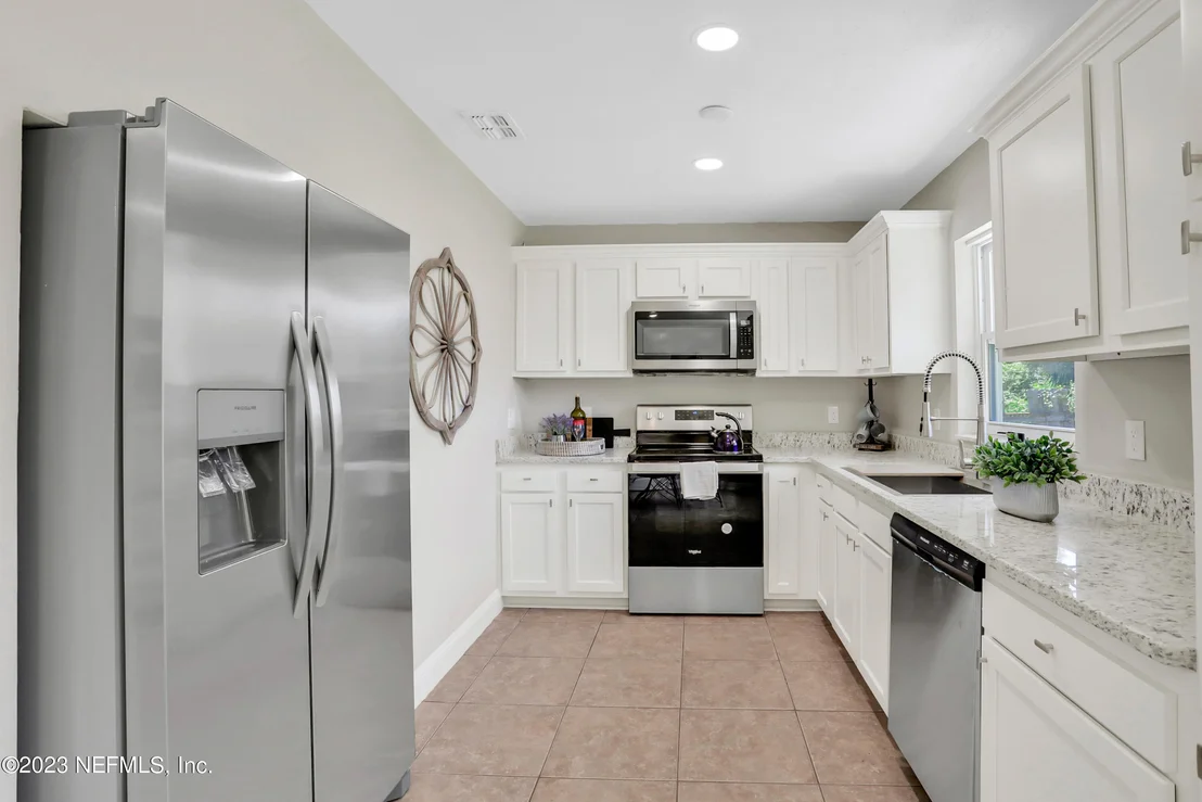 Photo of 128 BELLRAY Drive