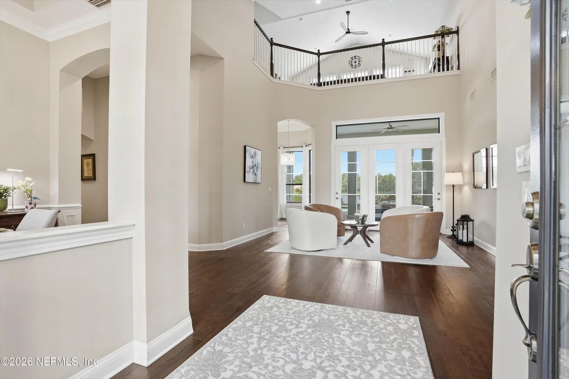 Photo of 430 SUMMERSET Drive