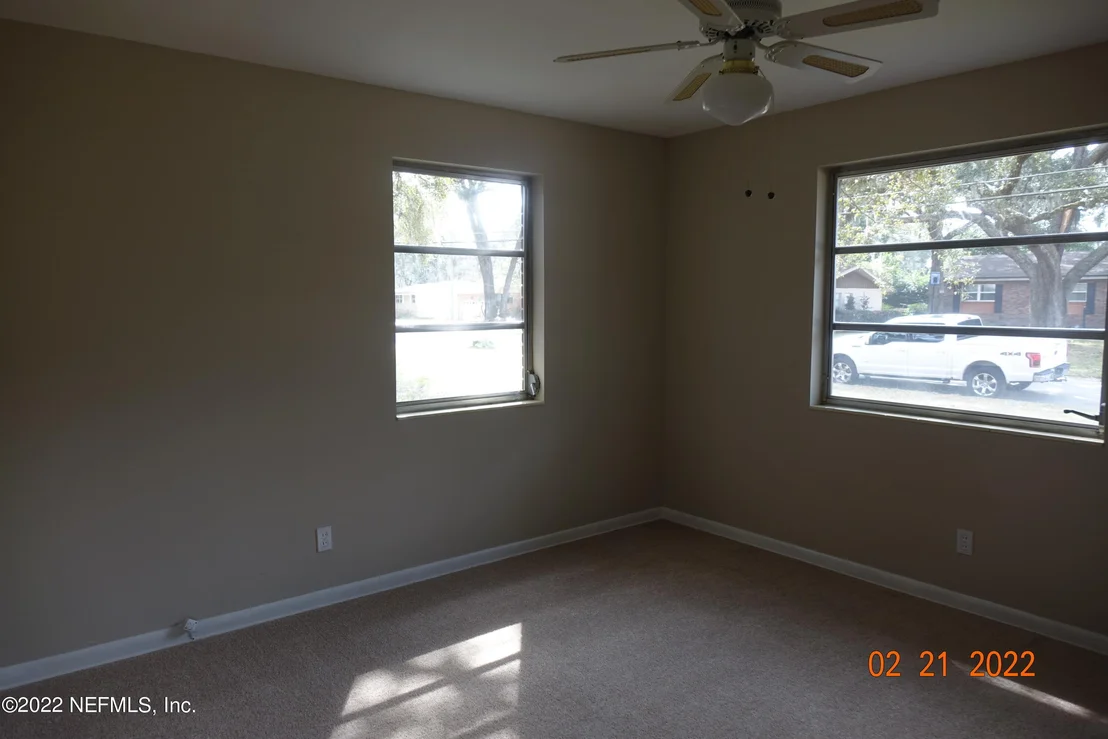 Photo of 1675 MT. VERNON Drive