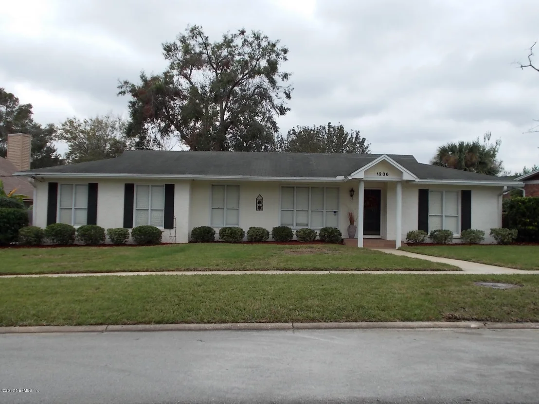 Photo of 1236 ESTORIL Drive