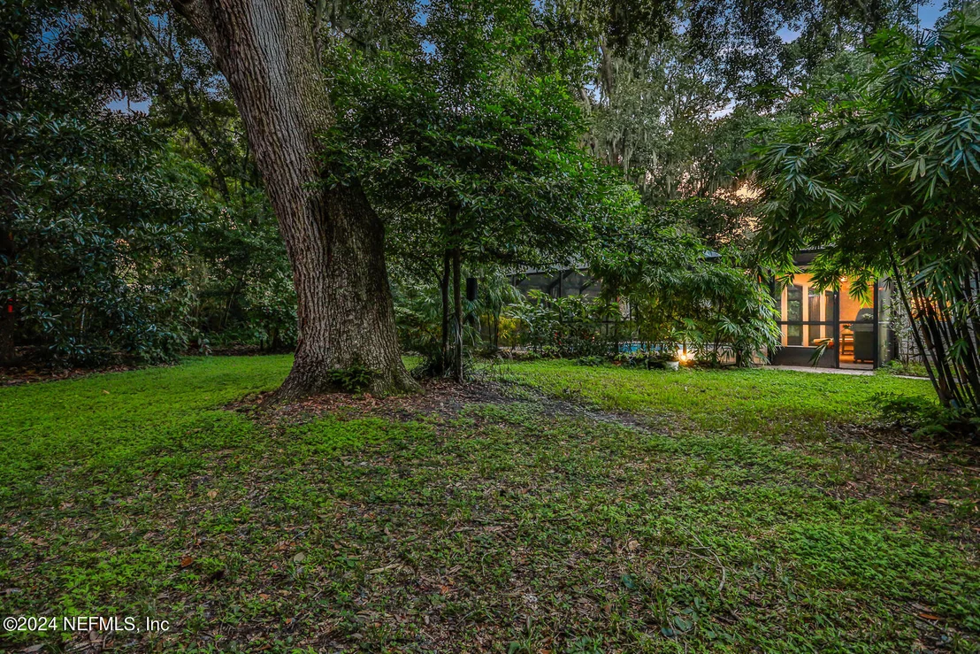 Photo of 6468 RIVER POINT Drive