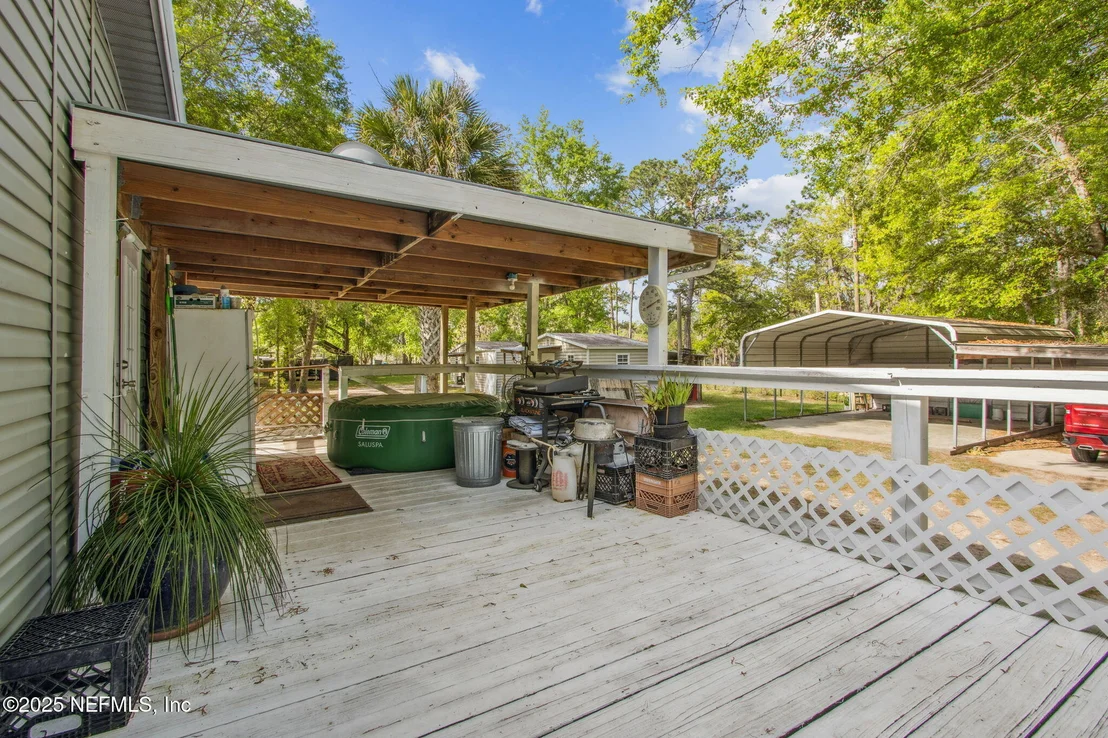 Photo of 812 JONATHAN Road