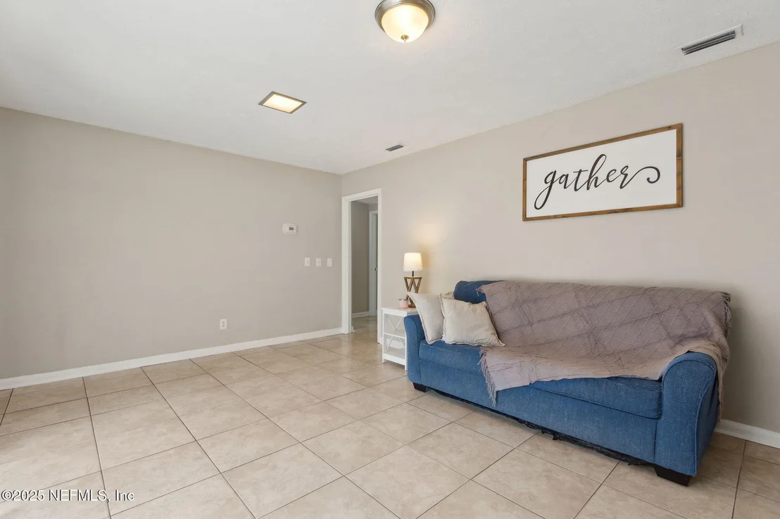 Photo of 2806 ANNETTE Circle