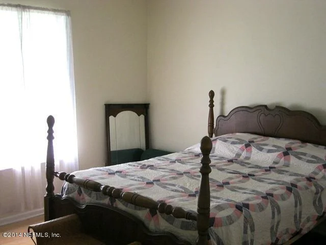 Photo of 1072 LARKSPUR Loop