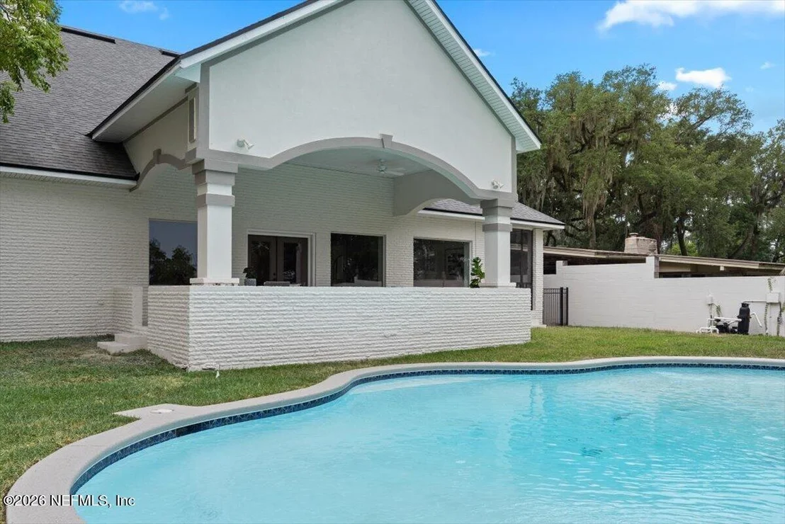 Photo of 3845 HARBOR Drive