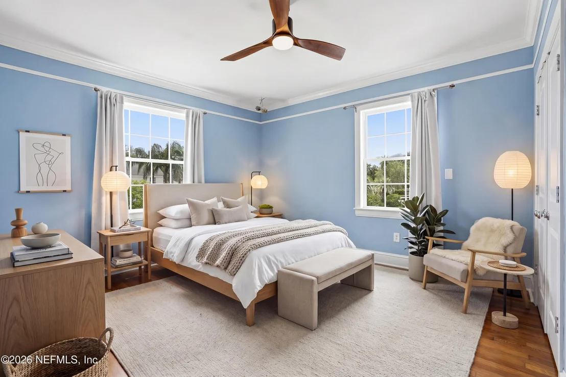 Photo of 1052 HOLLY Lane