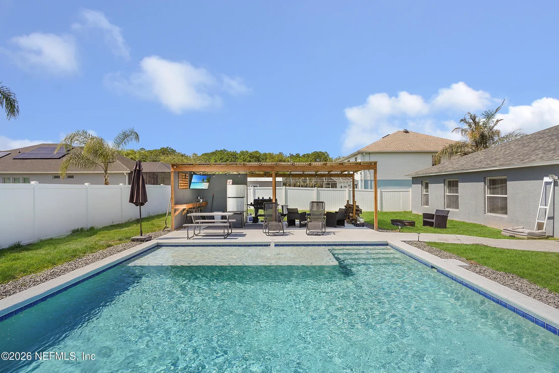 Photo of 43 LANGDON Drive