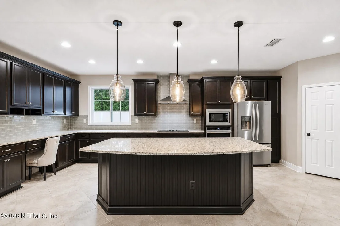 Photo of 910 LAUREL VALLEY Drive