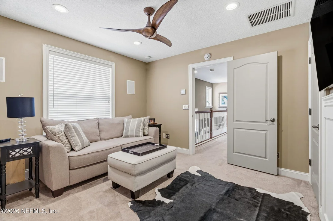 Photo of 105 LAUREL Way