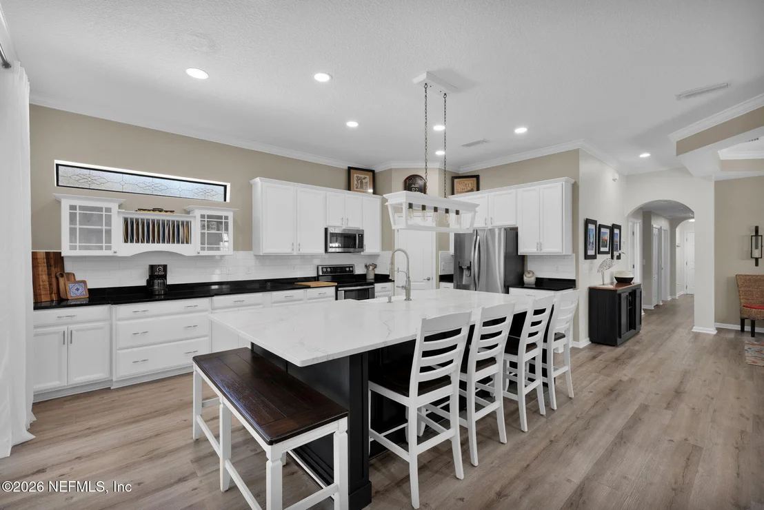 Photo of 113 CORNWALL Drive