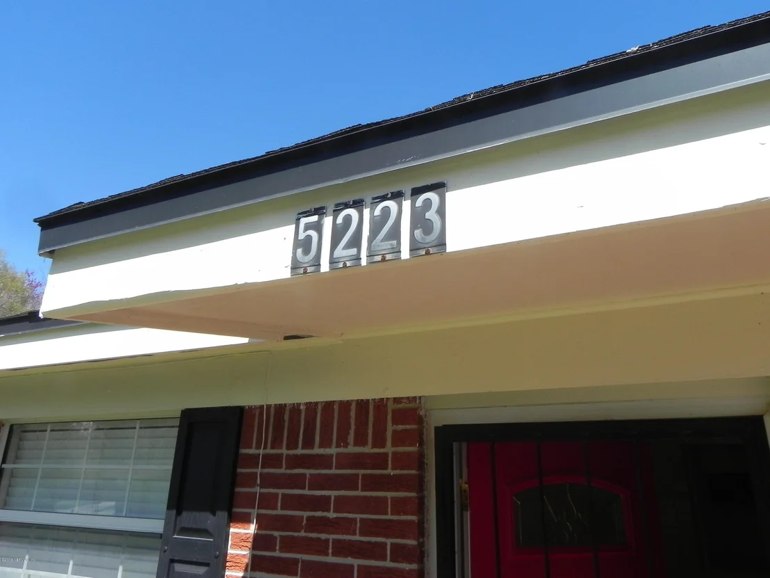 Photo of 5223 CHIVALRY Drive