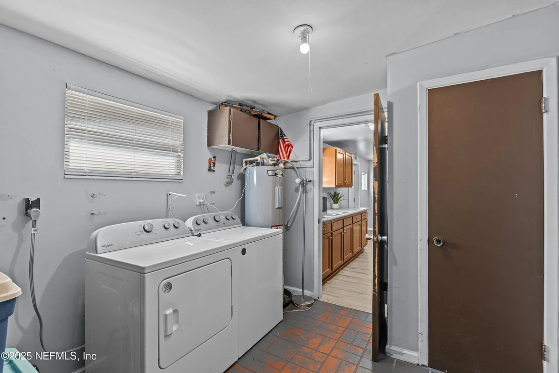 Photo of 4003 MEEK Drive S