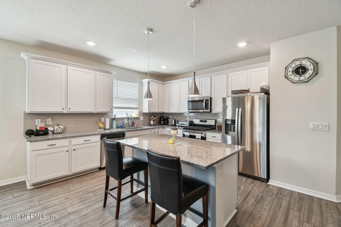 Photo of 182 MYRTLE OAK Court