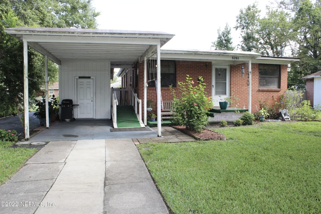 Photo of 5261 QUAN Drive