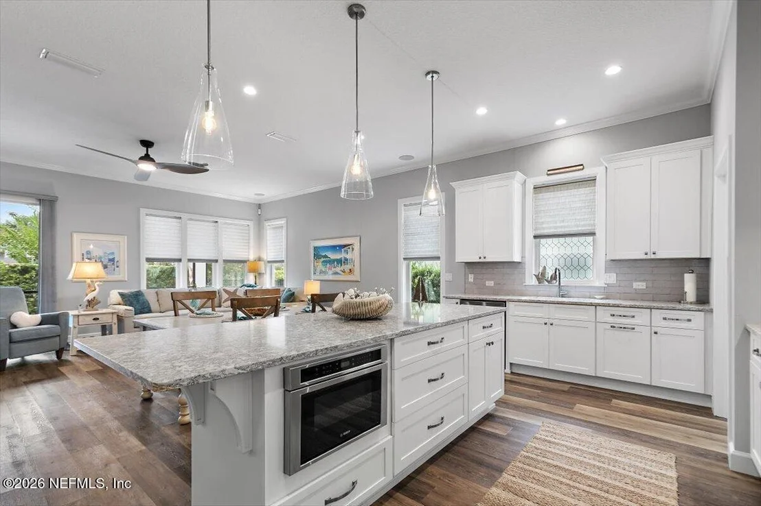 Photo of 167 OCEANVIEW Drive