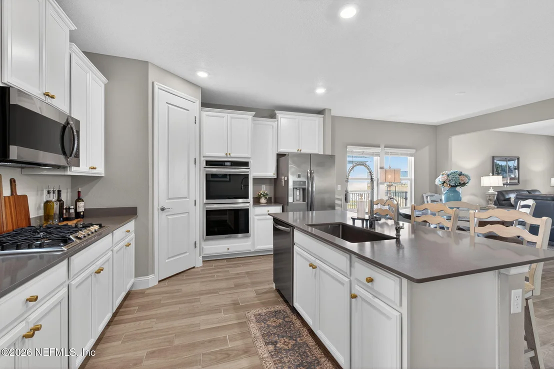 Photo of 378 VARNER Way
