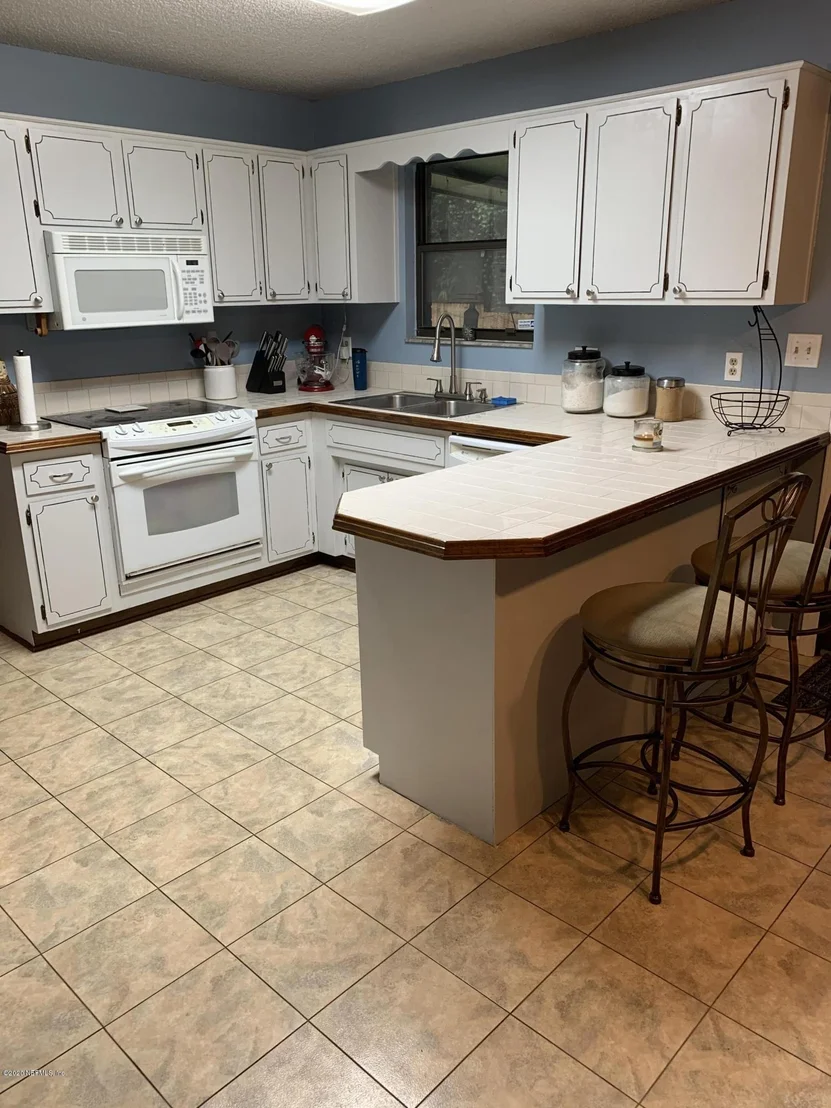 Photo of 8443 GRAMPELL Drive