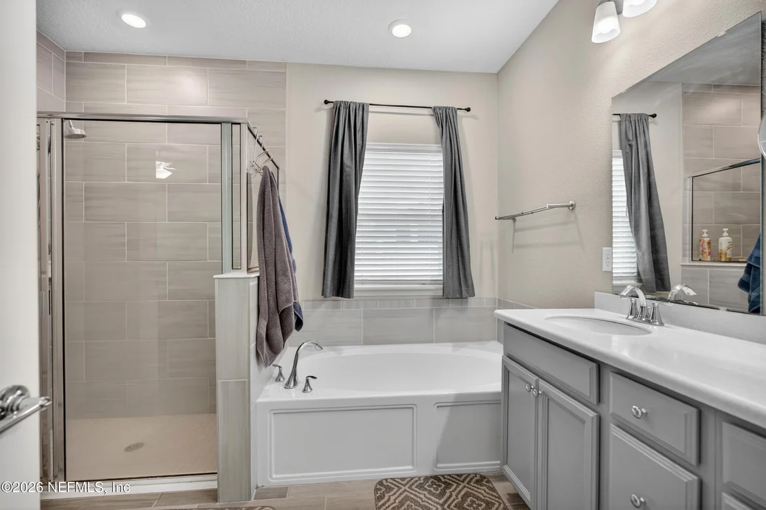 Photo of 253 RIDGEWIND Drive
