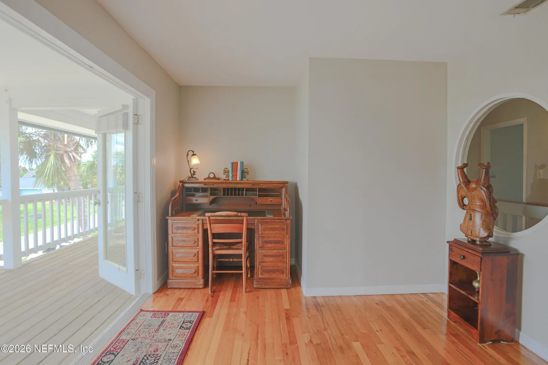 Photo of 304 GENOA Road