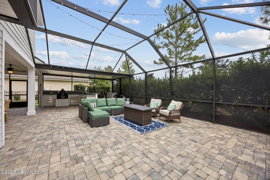 Photo of 141 LINSBURY Court