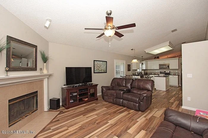 Photo of 928 N LILAC Loop