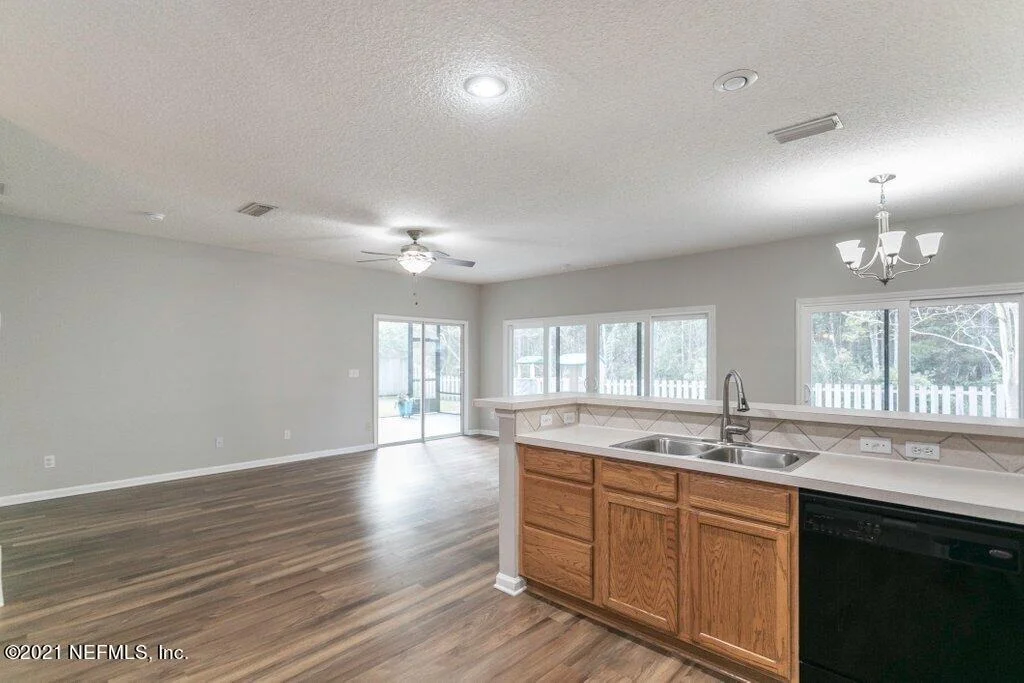 Photo of 329 STONEHURST Parkway