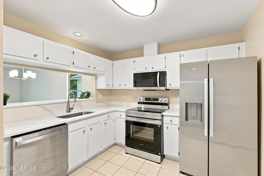 Photo of 2400 TOWNSQUARE Drive