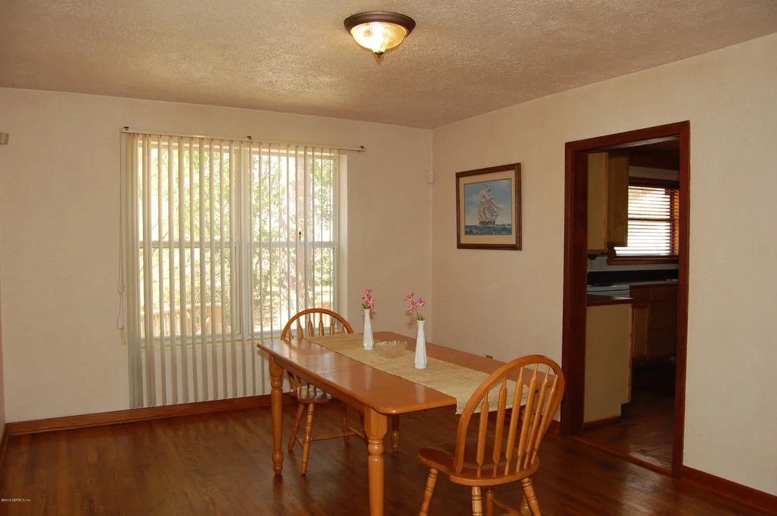 Photo of 2649 COMMUNITY Road