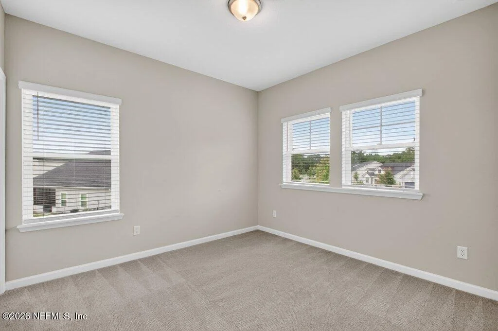 Photo of 21 YARDLEY Court