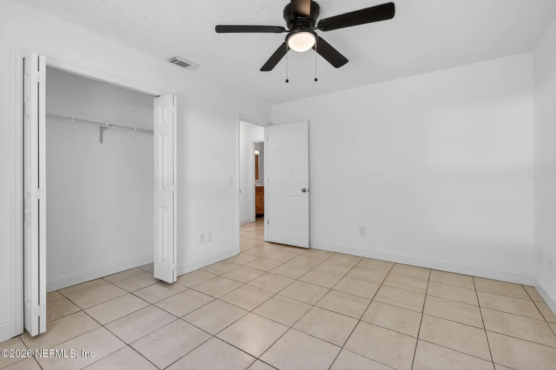 Photo of 407 POMONT Avenue