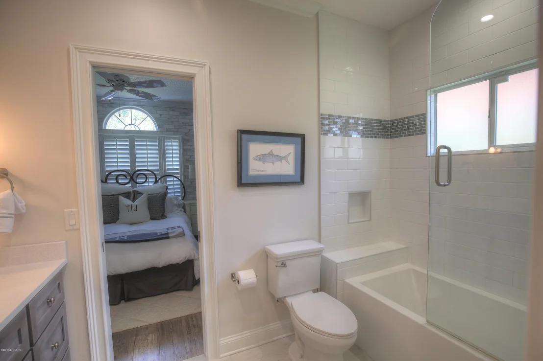 Photo of 232 LAUREL Lane