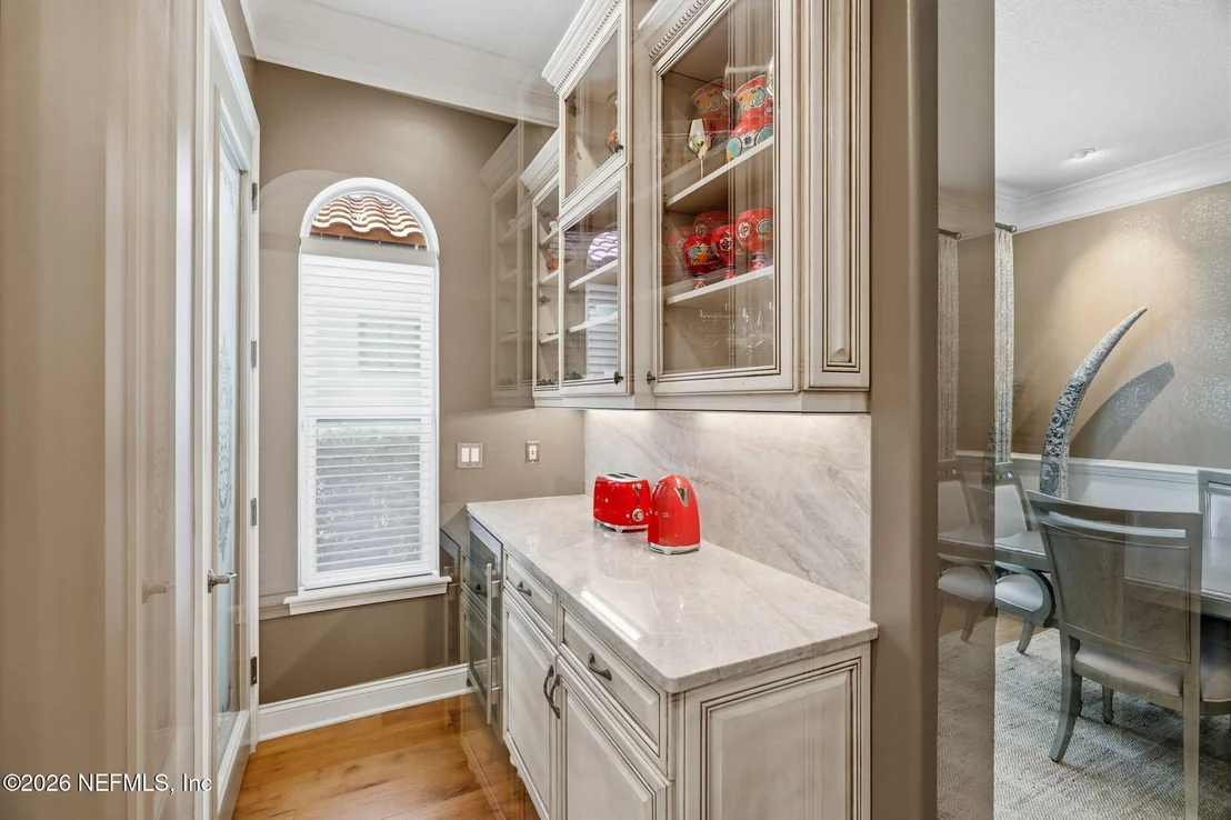 Photo of 105 LAUREL Way